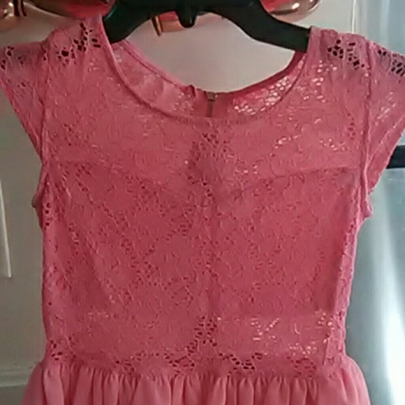 Dress - Picture 2 of 4